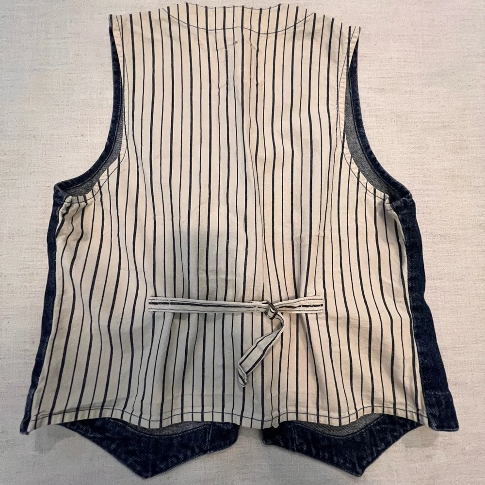 Vintage Levi's Made in USA Denim Vest Striped Lining Size Large - Picture 7 of 9